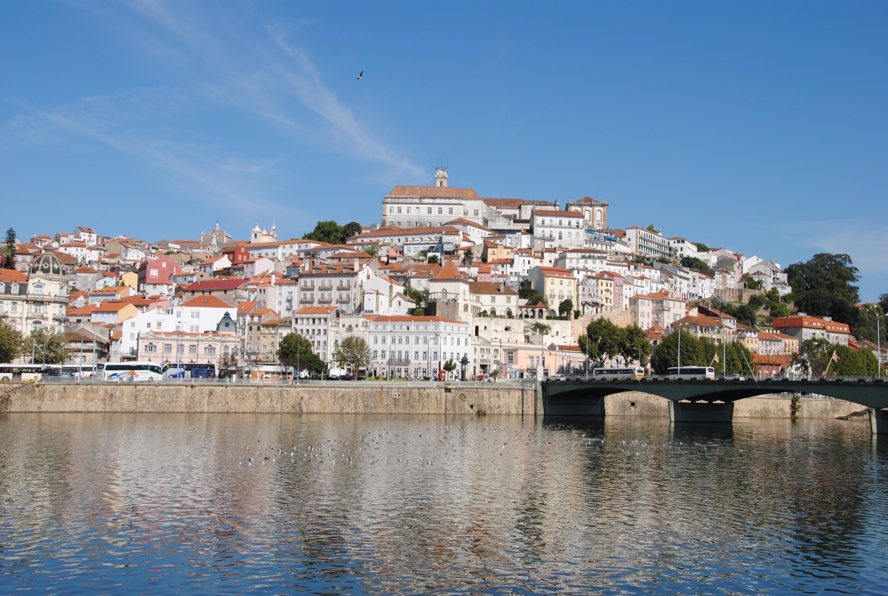 Vista de Coimbra e do rio Mondego