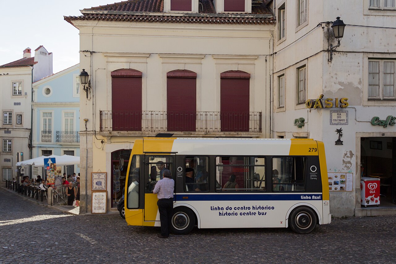 Autocarro urbano em Coimbra