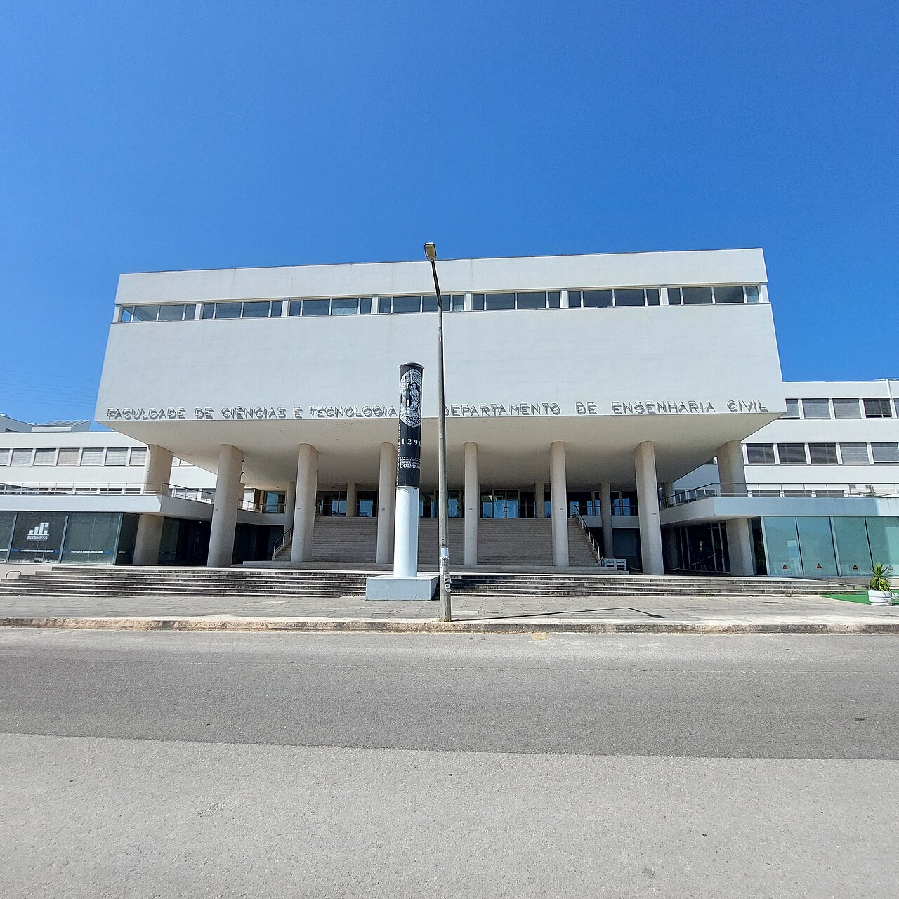 Edifício no Polo II da Universidade de Coimbra
